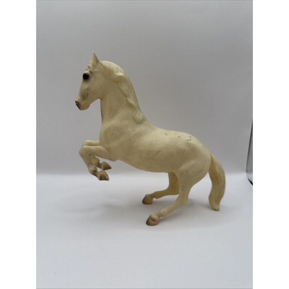 Vintage Breyer Classics Lipizzan‎ Stallion #620 White Alabaster, 7.25"Tall